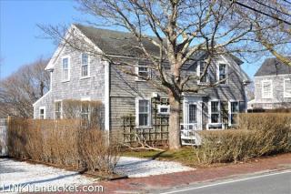 44 Cliff Rd, Nantucket MA  02554-3644 exterior
