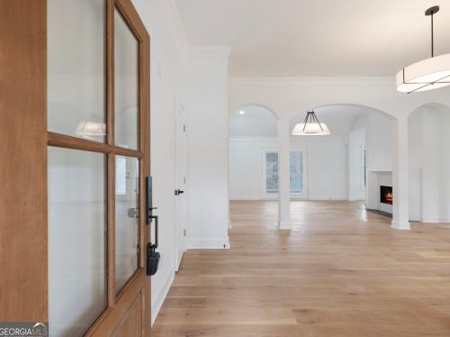 690 Amberidge Trl, Atlanta GA 30328-2812 exterior