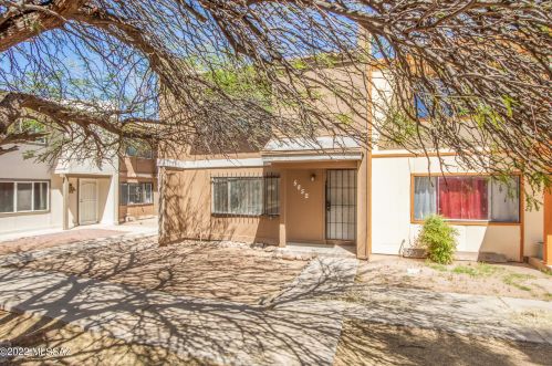 5852 Del Moral Blvd, Tucson, AZ 85706-4347