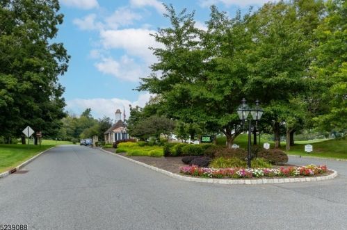 20 Canada Goose Dr, Hackettstown NJ  07840-3105 exterior