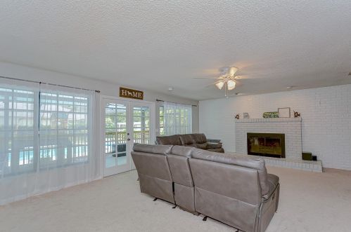 4219 Cartnal Ave, Tampa FL  33618-8600 exterior