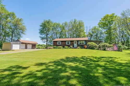 196 Terwilleger Rd, Killingly, CT 06239-3422