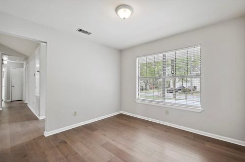 1406 Cartecay Dr, Atlanta GA  30319-3404 exterior