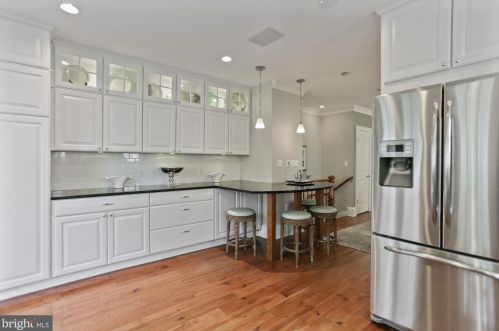 121 6 St, Washington DC 20002-2215 exterior