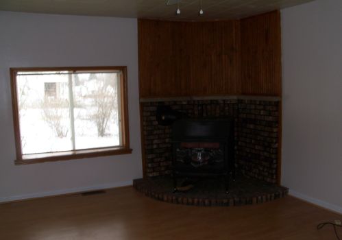 72 Beech St, Cedar Springs MI 49319-5107 exterior