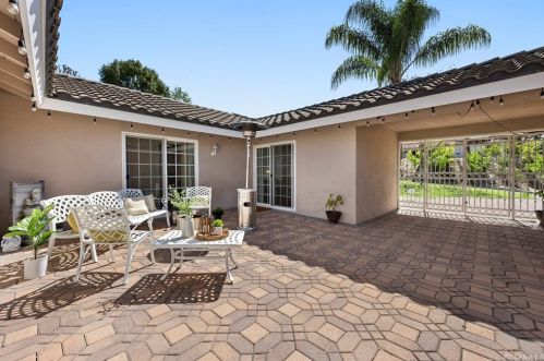 933 Verona Dr, Fullerton CA 92835-3340 exterior