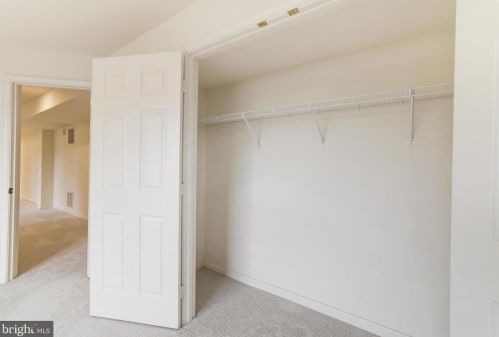 43195 Parkers Rdg Dr, Leesburg VA 20176-5132 exterior