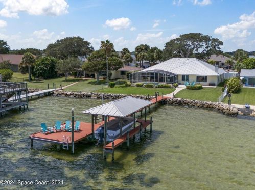 3010 Newfound Harbor Dr, Merritt Island FL 32952-2624 exterior