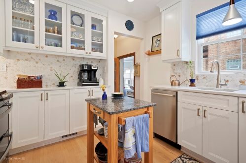 2520 13 Ave, Broadview IL 60153-1407 exterior