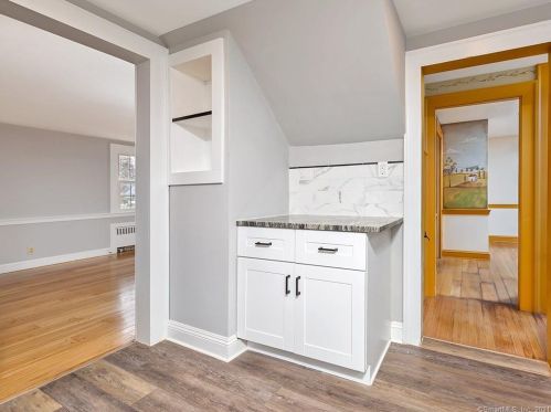 108 Harding St, New Britain CT 06052-1607 exterior