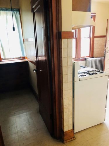 4107 Barry Ave, Chicago IL 60641-5034 exterior