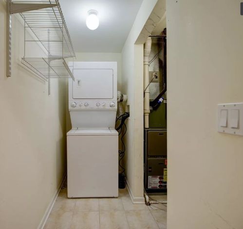 2904 Avers Ave, Chicago IL  60618-7271 exterior