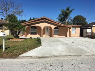 3111 Braddock St, Tampa FL  33607-1103 exterior