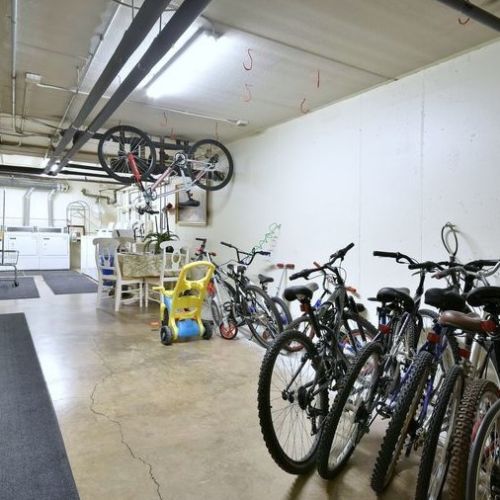 483 Larch Ave, Elmhurst IL  60126-2359 exterior