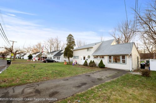 47 Southwood Dr, Old Bridge, NJ 08857-1461