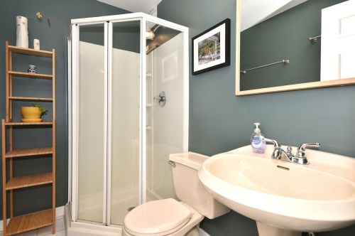 405 Church St, Elmhurst IL 60126-3644 exterior