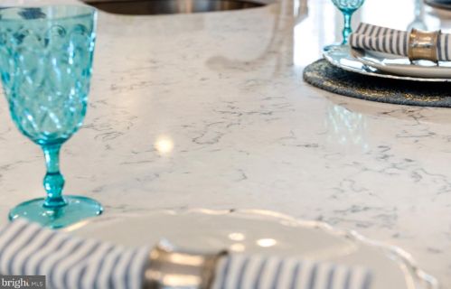 4721 Jasmine Dr, Rockville MD exterior