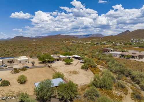 40115 3rd St, Phoenix AZ  85086-8606 exterior