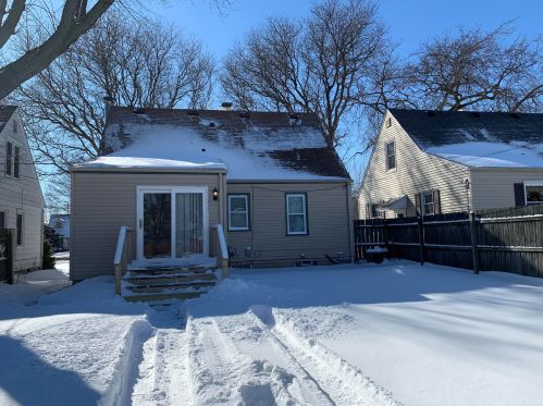 7924 Lisbon Ave, Milwaukee, WI 53222-3823