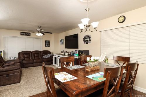 2333 Peppertree Ln, Riverside CA  92506-5040 exterior