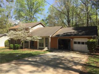 1734 Young Rd, Lithonia GA  30058-5638 exterior