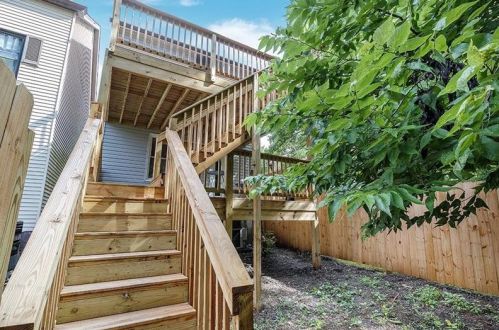 210 Friday Rd, Pittsburgh PA  15209-2110 exterior