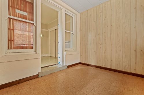 6417 Magnolia Ave, Chicago IL 60626-5306 exterior