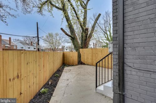 5112 Southern Ave, Washington DC 20019-5848 exterior