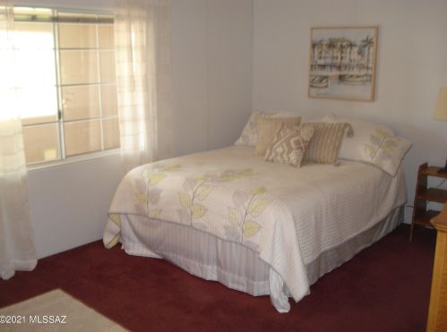 5668 Cir Z St, Tucson AZ 85713-4419 exterior