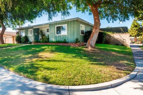 1201 Chapman Ave, Fullerton CA  92831-3909 exterior