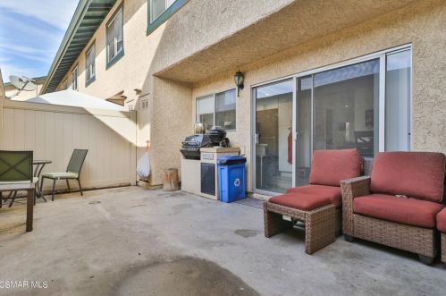 5239 Perkins Rd, Oxnard CA 93033-8358 exterior