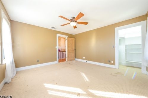 85 Lawrence Ave, Town Center NJ  07052-3707 exterior