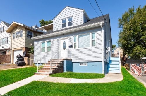 70 Lindsley Ave, Irvington, NJ 07111-1748