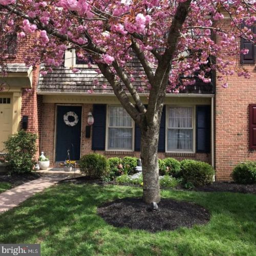 10 Roboda Blvd, Limerick, PA 19468-2955
