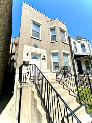 3520 Van Buren St, Chicago, IL 60624-3362