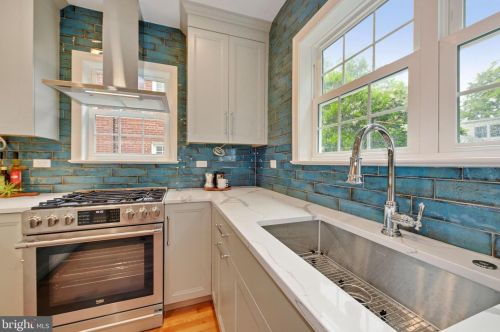 4401 Burlington Pl, Washington DC  20016-4421 exterior