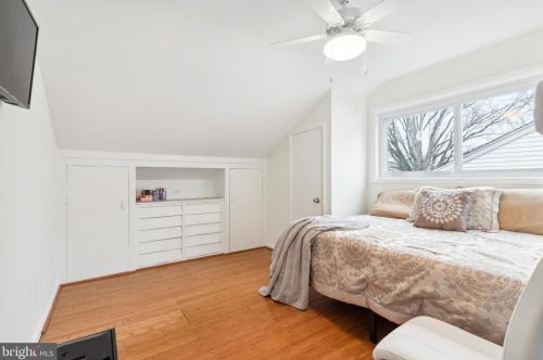 316 Glengary Dr, Pittsburgh PA 19083-2714 exterior