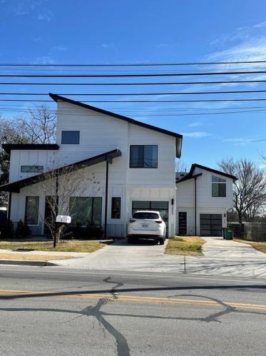 2007 Chestnut Ave, Austin TX 78722-2121 exterior