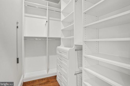 420 3rd St, Washington DC  20003-1930 exterior