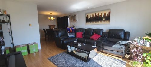 6742 64th Pl, Chicago, IL 60638-4853