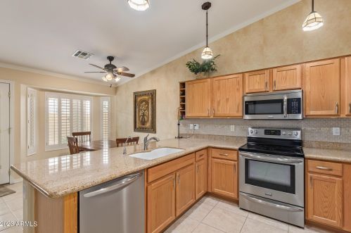 3920 Runaway Bay Pl, Chandler AZ 85249-6941 exterior