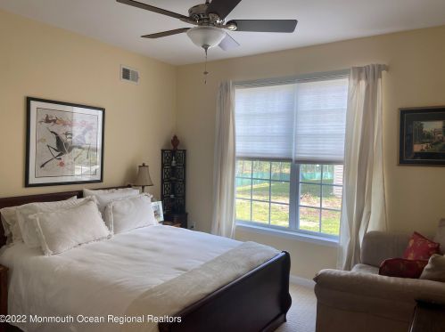 7 Walkabout Ct, Lakehurst NJ 08759-5177 exterior