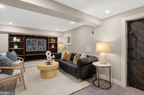 1807 Bay St, Washington DC  20003-2510 exterior