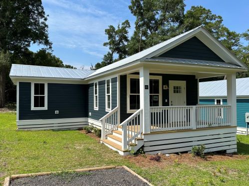 163 Chaffin Ave, Defuniak Springs FL  32433-7366 exterior