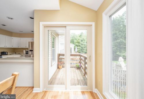 6133 Joust Ln, Alexandria VA 22315-4809 exterior