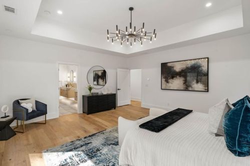 3918 Flowerland Dr, Atlanta GA  30319-1806 exterior