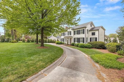 1647 Riverside Dr, Gainesville GA 30501-1837 exterior