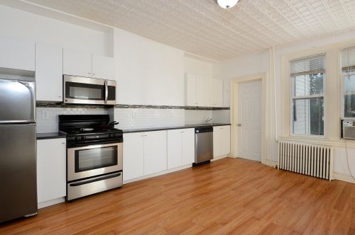 321 St, Union City NJ 07087-4014 exterior