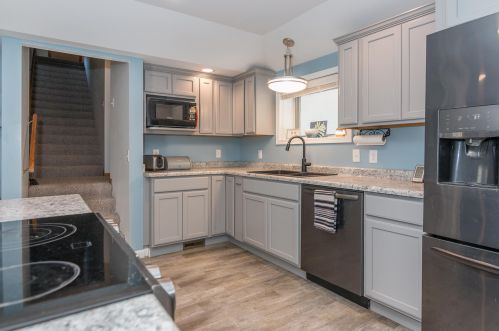 5555 2 St, Kalamazoo MI 49009-8576 exterior