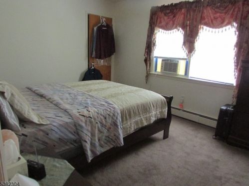 12 Carpenter Pl, Cranford NJ 07016-2539 exterior